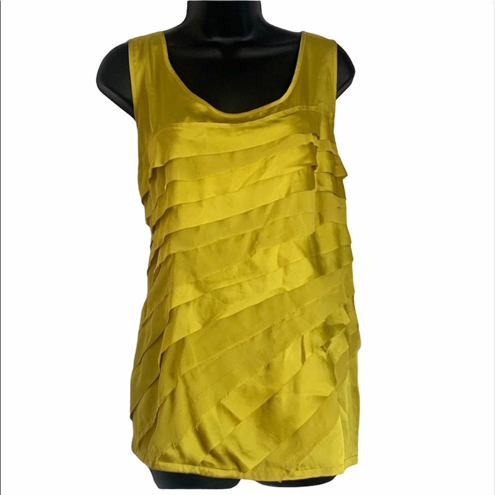 Ruffle Top